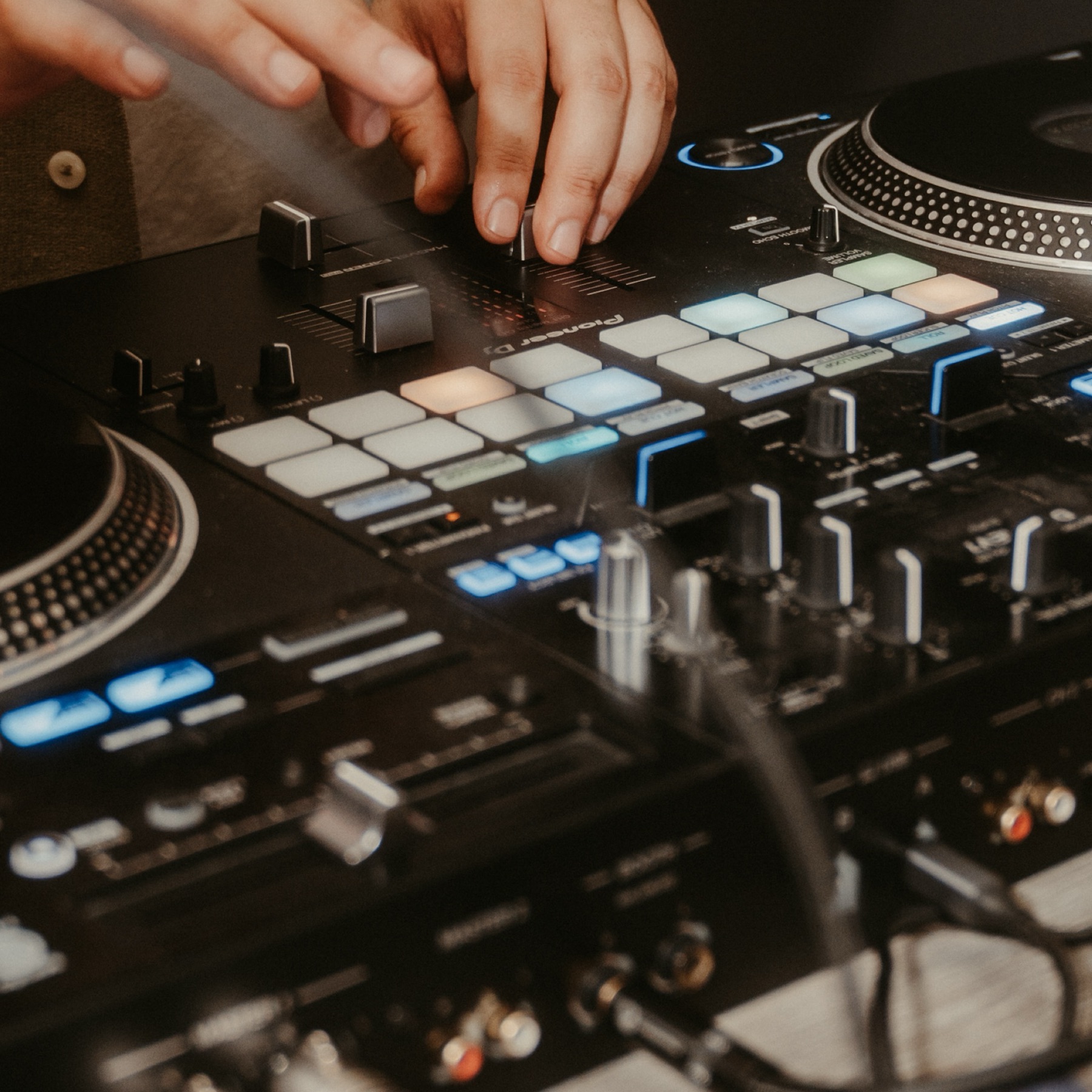 Hochzeits-DJ Sam &ndash; Premium Hochzeits- & Event-DJ in Stuttgart